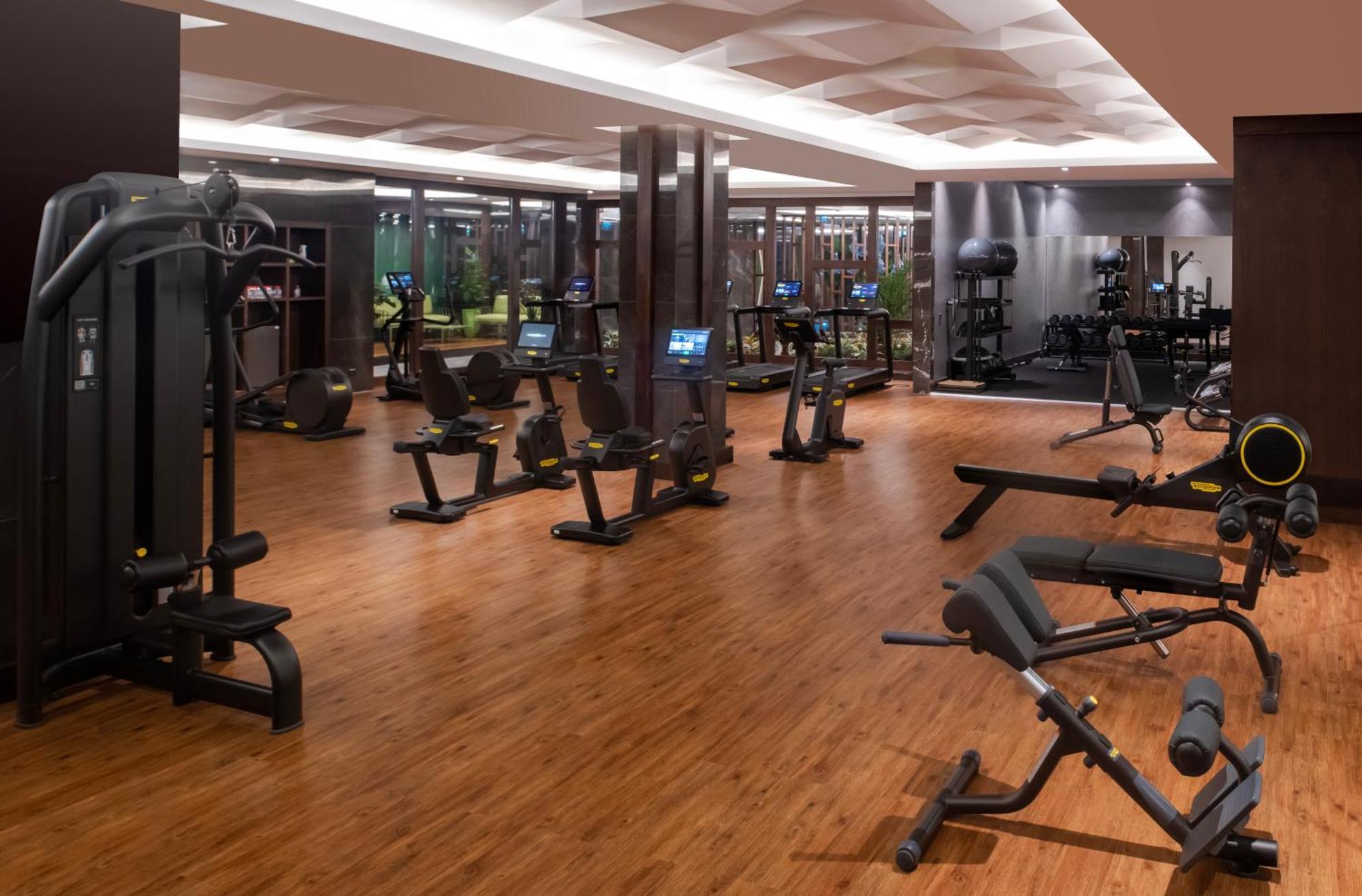 Moevenpick Hotel Istanbul Asia Airport Ngoại thất bức ảnh The gym at the hotel